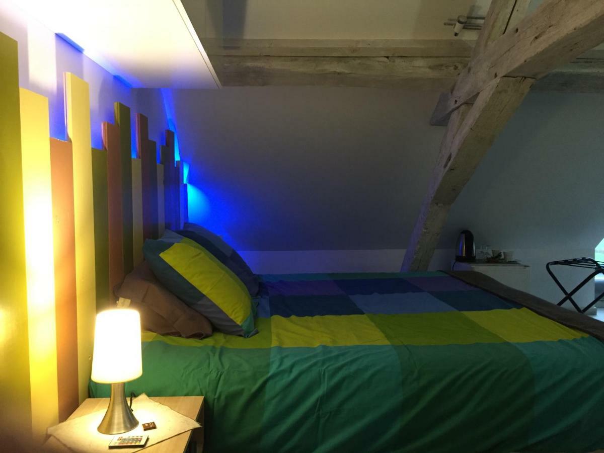 Lassay-sur-Croisne Chambre D'Hotes Le Grand Fourneau المظهر الخارجي الصورة